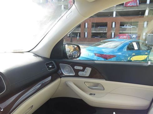 Certified 2022 Mercedes-Benz GLE 350 4MATIC w/ AMG Line Exterior image 17