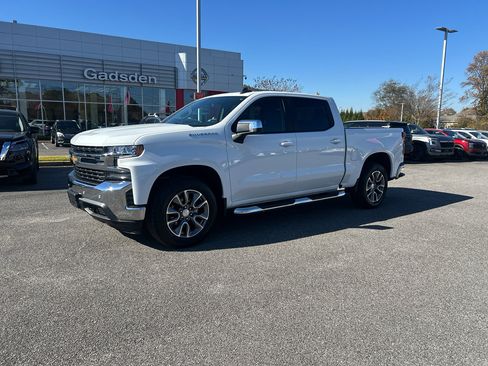 Used 2022 Chevrolet Silverado 1500 LT w/ Safety Package image 7