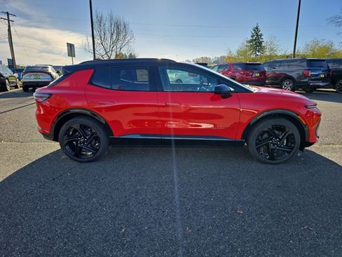 New 2026 Chevrolet Equinox EV RS image 7