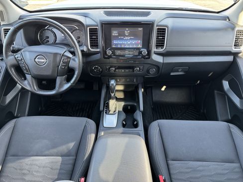 Used 2023 Nissan Frontier SV w/ Technology Package image 22