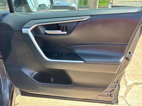 Used 2023 Toyota RAV4 XLE FWD image 18