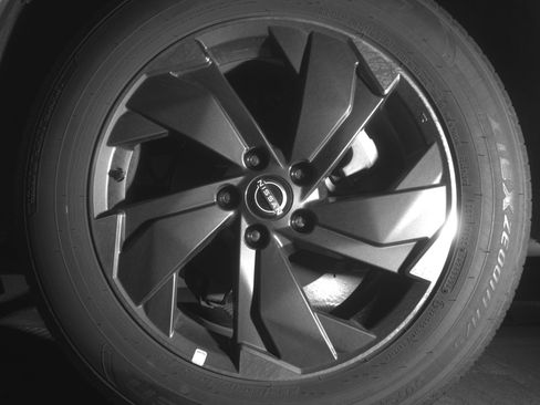 Used 2025 Nissan Rogue SV FWD image 14