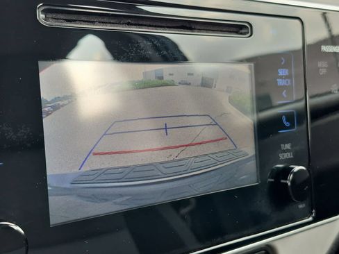 Used 2017 Toyota Corolla LE FWD image 29