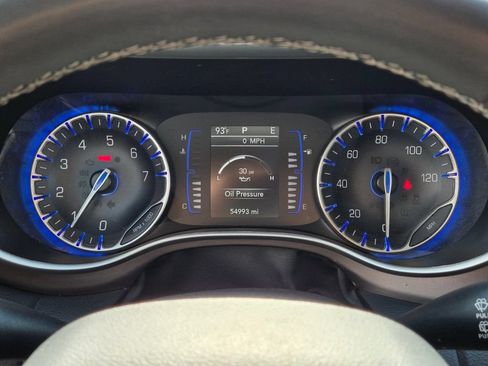 Used 2024 Chrysler Voyager LX FWD image 29