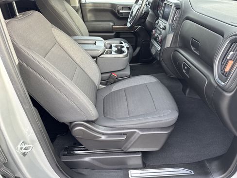 Used 2022 Chevrolet Silverado 1500 LT image 17