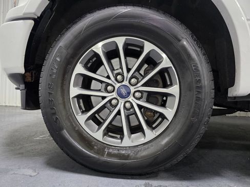 Used 2018 Ford F150 XLT w/ Equipment Group 302A Luxury AWD/4WD image 6