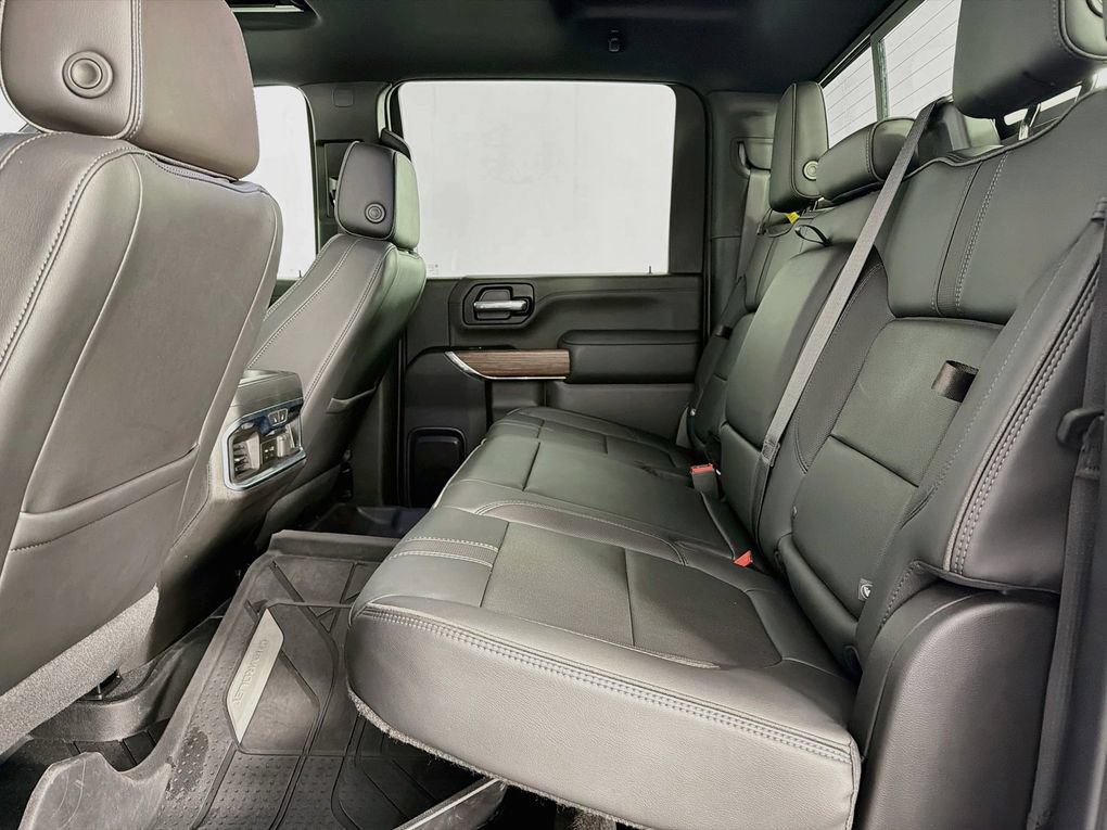 Used 2023 Chevrolet Silverado 2500 High Country w/ LPO, Dark Essentials Package AWD/4WD image 38