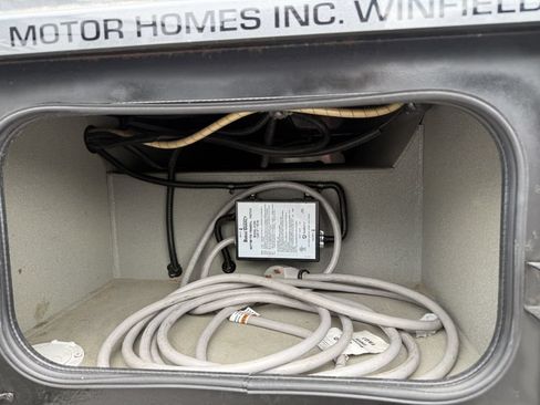 Used 2018 Mercedes-Benz Sprinter 3500 image 13