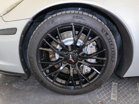 Used 2010 Chevrolet Corvette Grand Sport w/ Preferred Equipment Group RWD image 45