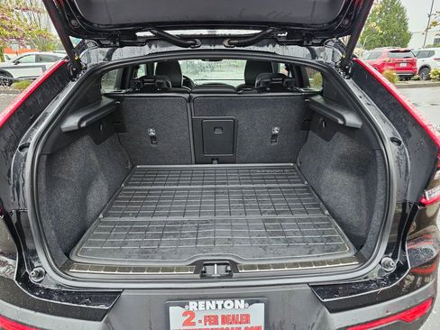 Used 2023 Volvo C40 P8 Recharge Plus AWD/4WD image 11