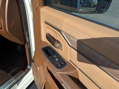 Used 2023 RAM 2500 Limited image 35