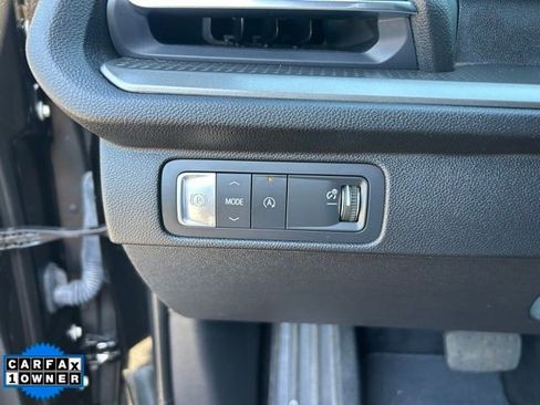 Used 2025 Chevrolet Traverse LT w/ Driver Confidence Package FWD image 26