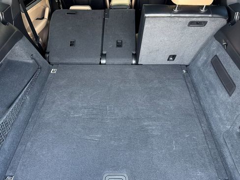 Used 2024 Porsche Cayenne image 12