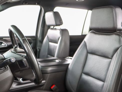 Used 2023 Chevrolet Suburban LT image 26
