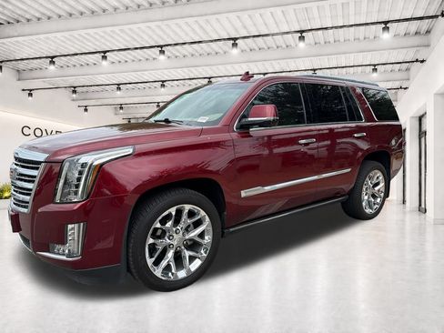 Used 2019 Cadillac Escalade Platinum AWD/4WD image 4