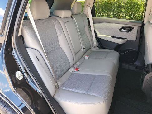 Certified 2023 Nissan Rogue SV AWD/4WD image 14