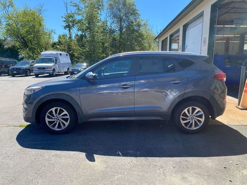 Used 2016 Hyundai Tucson SE w/ Option Group 02 image 9