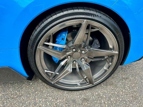 Used 2021 Chevrolet Corvette Stingray Coupe w/ Engine Appearance Package image 30