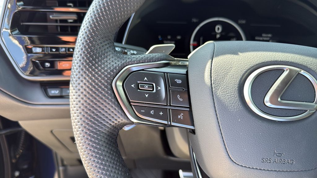 Certified 2026 Lexus TX 500h AWD w/ Technology Package image 31