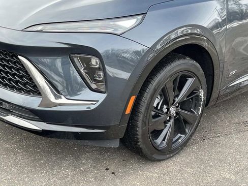 New 2026 Buick Envision Sport Touring image 9