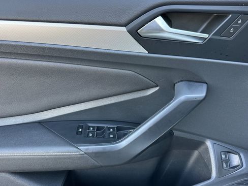 Used 2024 Volkswagen Jetta S image 10