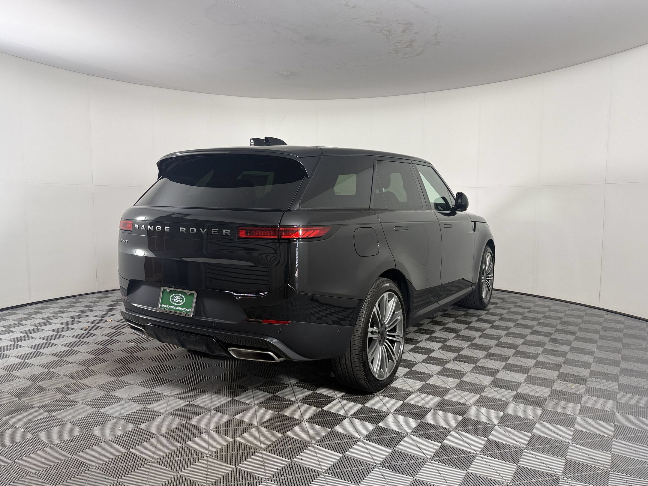 New 2027 Land Rover Range Rover Sport SE AWD/4WD image 9