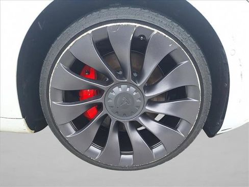 Used 2021 Tesla Model 3 Performance image 20