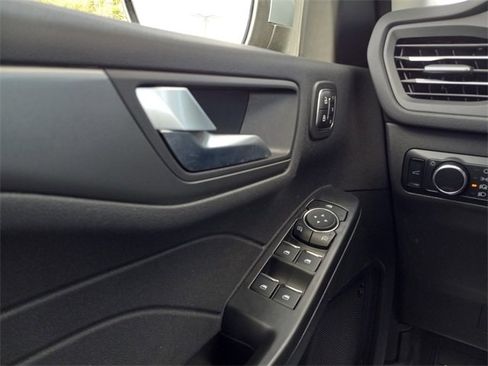 Used 2023 Ford Escape Active w/ Tech Pack #2 image 25