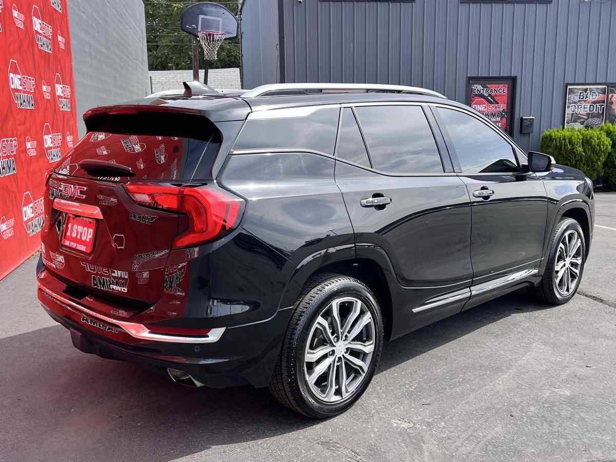 Used 2020 GMC Terrain Denali w/ GMC Pro Grade Package AWD/4WD image 5