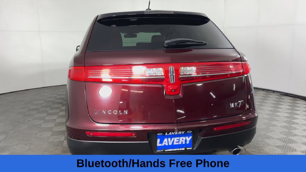 Used 2017 Lincoln MKT FWD image 10