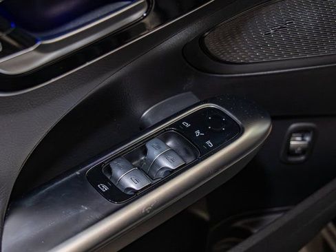 Used 2026 Mercedes-Benz C 300 4MATIC Sedan image 14