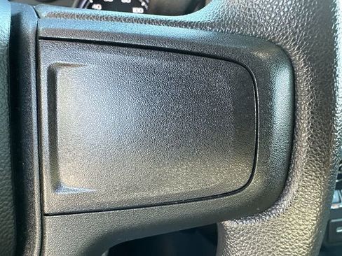 Used 2022 Chevrolet Silverado 1500 Custom image 31