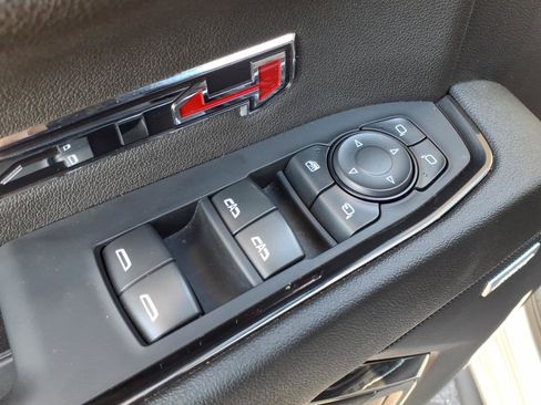 Used 2024 GMC Sierra 1500 AT4 w/ Technology Package AWD/4WD image 13