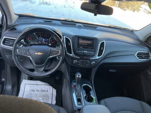 Used 2020 Chevrolet Equinox LT w/ Driver Convenience Package image 17