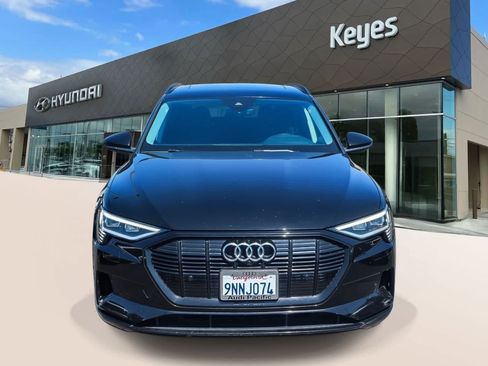 Used 2021 Audi e-tron Premium w/ Convenience Plus Package AWD/4WD image 2