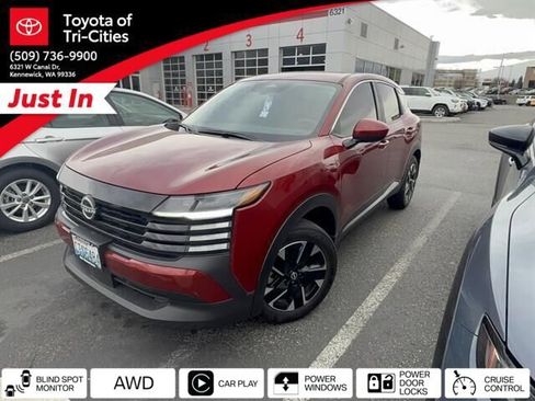 Used 2025 Nissan Kicks SV AWD/4WD image 61