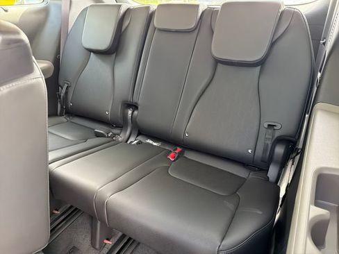 New 2026 Kia Carnival EX FWD image 20