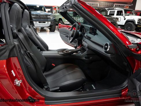 Used 2024 MAZDA MX-5 Miata RF Grand Touring image 29