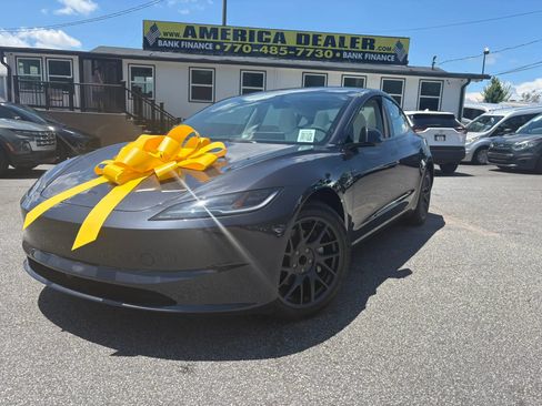 Used 2026 Tesla Model 3 RWD image 5