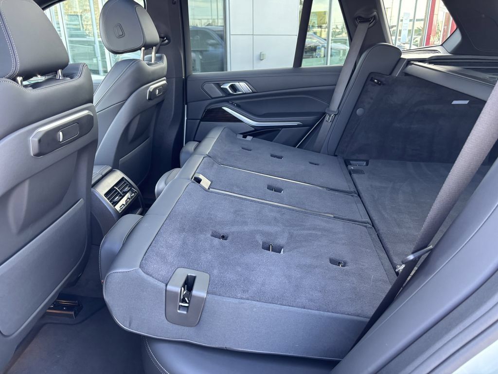 Used 2026 BMW X5 xDrive40i AWD/4WD image 27
