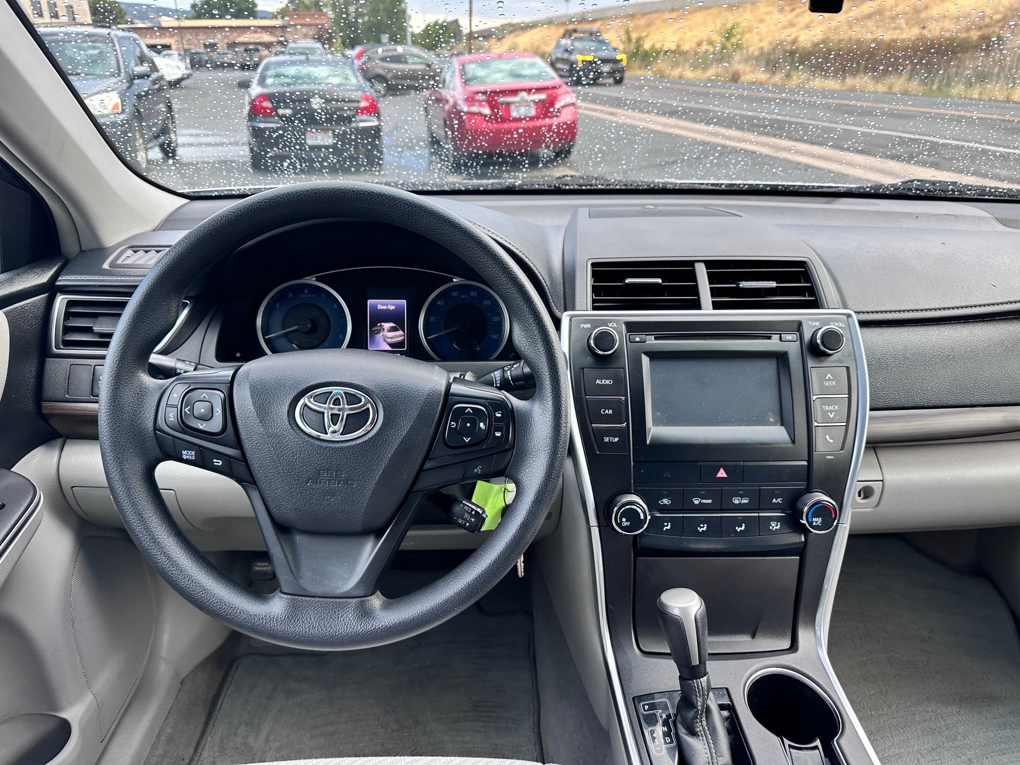 Used 2016 Toyota Camry LE FWD image 7