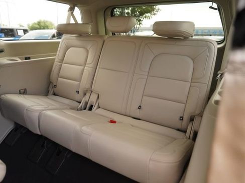 Used 2019 Lincoln Navigator L Reserve image 15