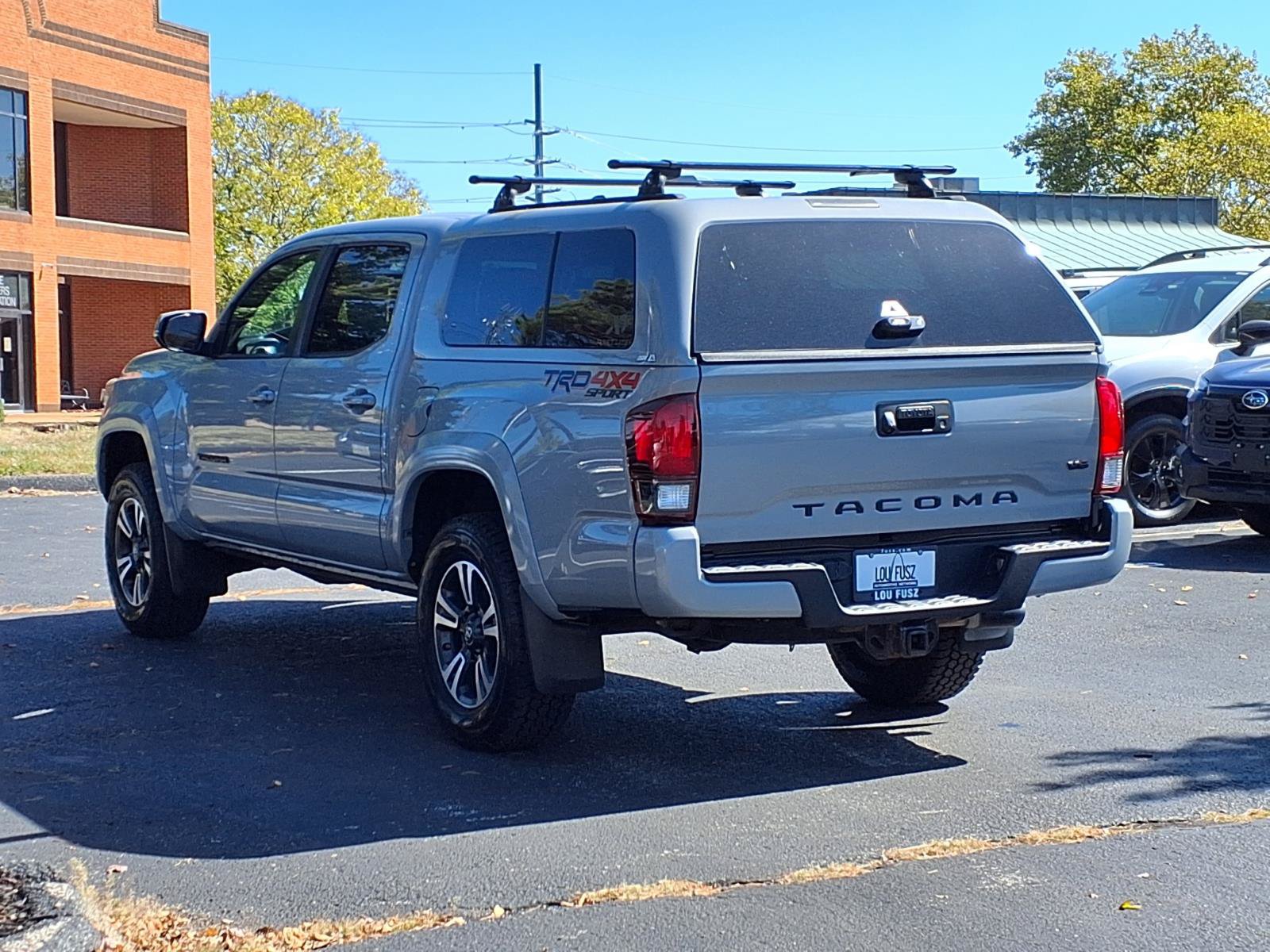 Used 2019 Toyota Tacoma TRD Sport AWD/4WD image 29