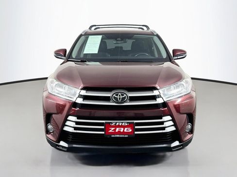 Used 2018 Toyota Highlander XLE AWD/4WD image 8