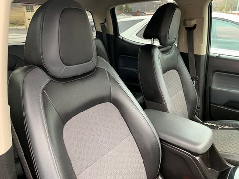 Used 2015 Chevrolet Colorado Z71 image 20