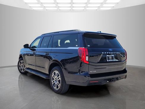 Used 2025 Ford Expedition Max Active AWD/4WD image 6