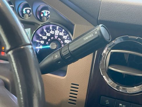 Used 2016 Ford F250 Lariat w/ Lariat Interior Package image 20