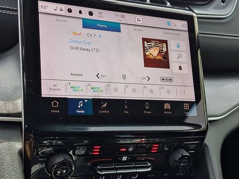 Used 2023 Jeep Grand Cherokee L Limited image 28