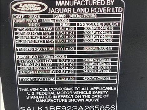 Certified 2025 Land Rover Range Rover Long Wheelbase Autobiography AWD/4WD image 25