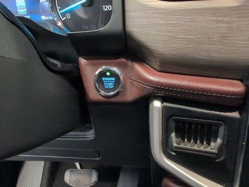 Certified 2024 Ford Expedition Limited image 19